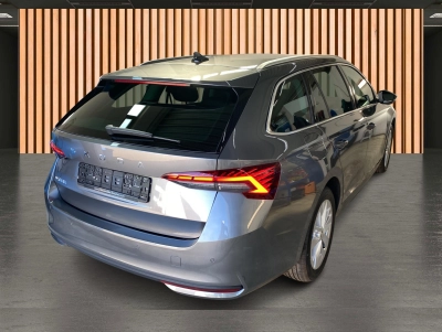 Skoda Octavia Combi 2.0 TDI DSG Selection Facelift*Nav