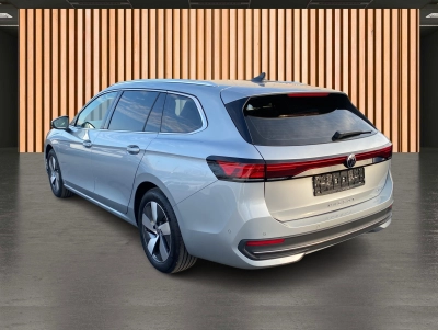 VW Passat Variant 1.5 eTSI DSG neues Modell*Nav*ACC