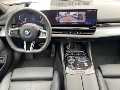 BMW 520 d Touring xDrive M Sport*HeadUp*AHK*Pano*