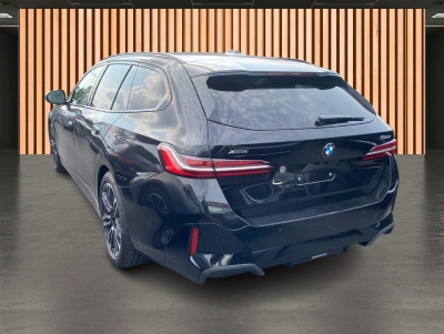 BMW 520 d Touring xDrive M Sport*HeadUp*AHK*Pano*