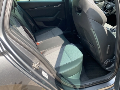 Skoda Octavia Combi 2.0TDI DSG Sportline Facelift*Pano