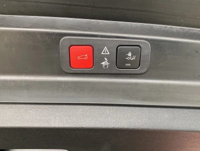 Peugeot 5008 GT Facelift*Navi*ACC*Kamera*7Sitze*