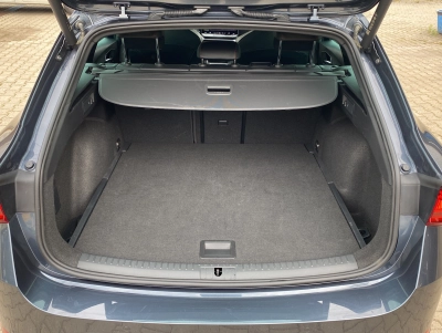 Seat Leon ST 1.5 eTSI DSG Facelift*ACC*Kamera*Kessy*