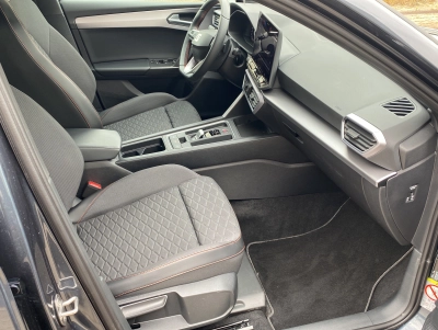 Seat Leon ST 1.5 eTSI DSG Facelift*ACC*Kamera*Kessy*