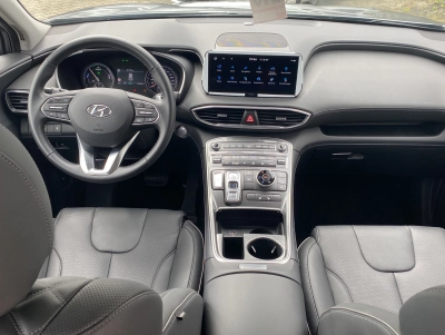 Hyundai SANTA FE Plug In Hybrid 4WD*7 Sitze*Leder
