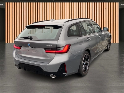 BMW 330 i Touring xDrive M Sport*ACC*HiFi*Kamera*