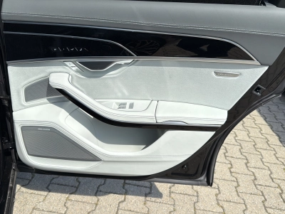 Audi A8 60 TFSI e quattro Exclusive design selection