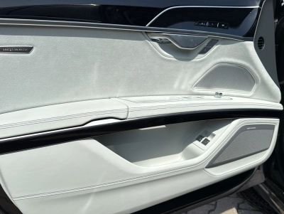 Audi A8 60 TFSI e quattro Exclusive design selection