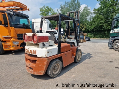 Nissan BF 03-40  4t Stapler