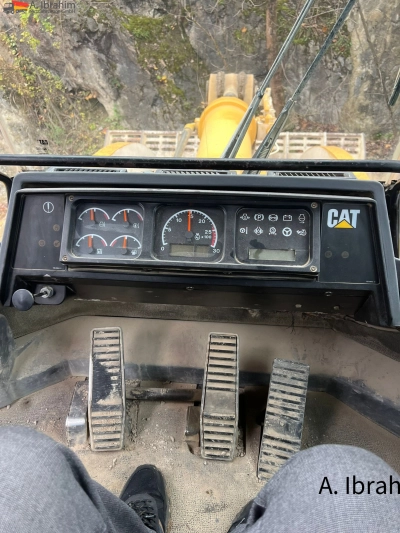 CAT 990  Zustand gut, Video vorhandenohne Ketten!!, fertig zur Verladung