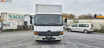 Mercedes-Benz 817 Möbelkoffer