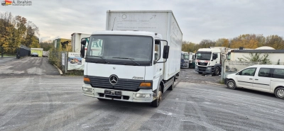 Mercedes-Benz 817 Möbelkoffer