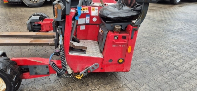 ANDERE Moffett  4 Wege Stapler 20.4einsatzbereit 3 Stck. vorhanden
