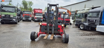 ANDERE Moffett  4 Wege Stapler 20.4einsatzbereit 3 Stck. vorhanden