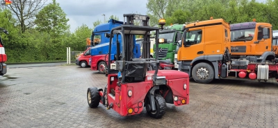ANDERE Moffett  4 Wege Stapler 20.4einsatzbereit 3 Stck. vorhanden