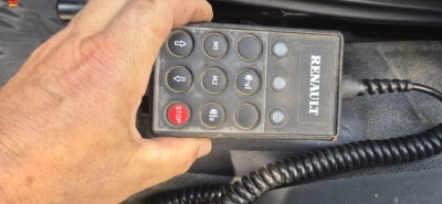 Renault Midlum 180 DCI  Werkstattkoffer mit Treppe