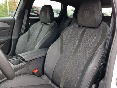 Peugeot 308 SW BlueHDI 130 GT AT LED Navi Kamera PDC Keyless ToterWinkel Alu18