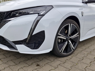 Peugeot 308 SW BlueHDI 130 GT AT LED Navi Kamera PDC Keyless ToterWinkel Alu18