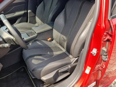 Peugeot 308 SW PHEV 225 e-AT GT LED Navi Kamera Sound Keyless ToterWinkel Alu 18