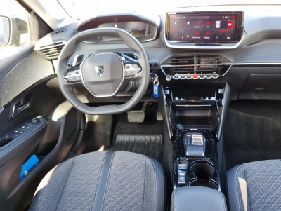 Peugeot 208 PureTech 100 Allure AT LED Kamera PDC CarPlay Alu 16