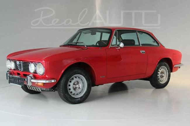 Alfa Romeo GT 2000 Bertone
