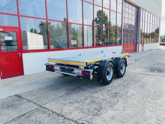 Möslein TMH 2 14 t Tandem- Absetzmuldenanhänger,  geschlossenen Boden
Neufahrzeug