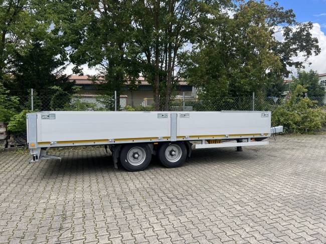 Möslein THT 11- G 6,2 Tandem Pritsche- Tieflader mit Rungentaschen