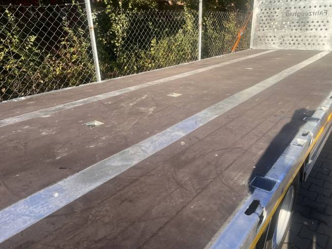 Möslein T 3 Plato 10 m 3 Achs Jumbo- Plato- Anhänger 10 m, Mega