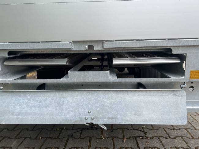Möslein THT 14,4 G 7,20 L 14,4 t Tandem- Pritschenanhänger- Tieflader