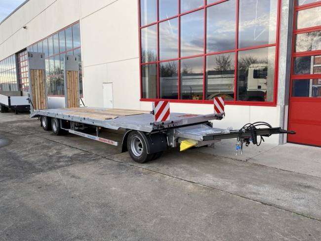 Möslein T 3-8,20 P VB H1 Blatt 3 Achs Tieflader mit gerader Ladefläche 8,10 m, Neufahrzeug