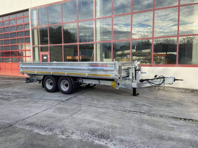 Möslein TTD 11 Breite Reifen 4,5 m Kipper Tieflader, Breite Reifen, 4,5 m lang
-- Neufahrzeug --