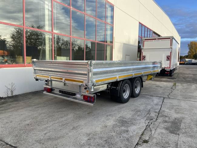 Möslein TTD 11 Breite Reifen 4,5 m Kipper Tieflader, Breite Reifen, 4,5 m lang
-- Neufahrzeug --