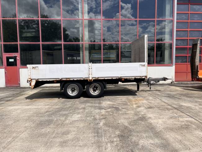 MUELLER-MITTELTAL EAL-TA Tandem- Pritschenanhänger