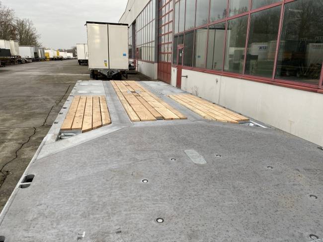 Möslein T 3-P9,2 OR 3 Achs Plato- Tieflader- Anhänger 9 m