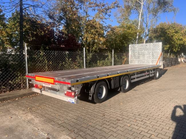 Möslein T 3 Plato 9 m 3 Achs Jumbo- Plato- Anhänger 9 m, Mega